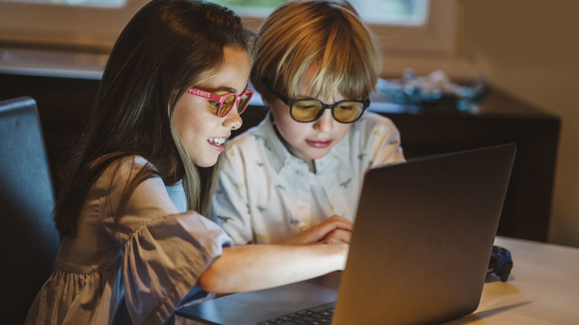 lentes para niños con protección de luz azul